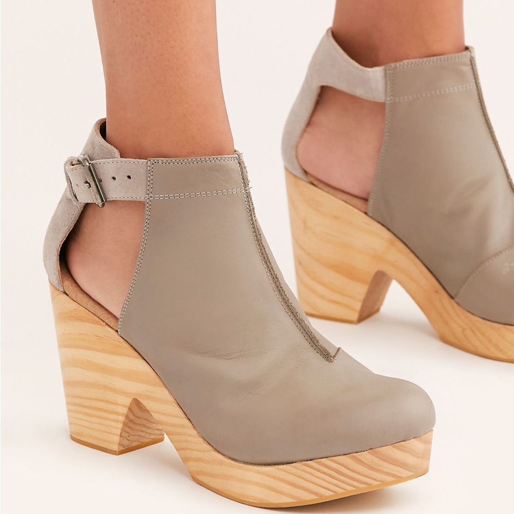 Free People Clog